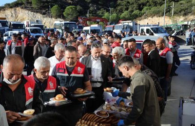 Başkan Sandal işçilerle buluştu: